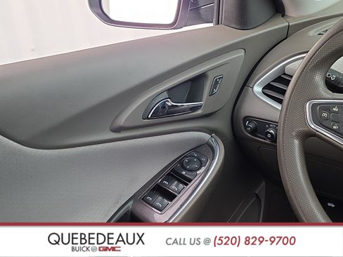 Used 2022 Chevrolet Malibu LT FWD image 19