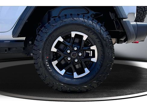 Certified 2025 Jeep Wrangler Unlimited Rubicon AWD/4WD image 41