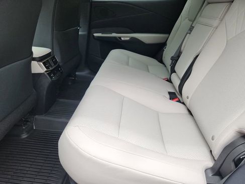 Used 2026 Lexus RX 350h w/ Convenience Package AWD/4WD image 25