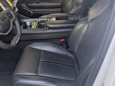 Used 2023 Jeep Wagoneer L Series II image 17