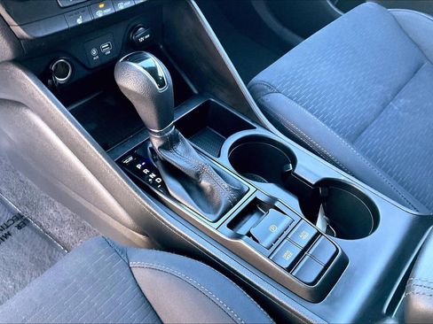Used 2019 Hyundai Tucson SEL image 16