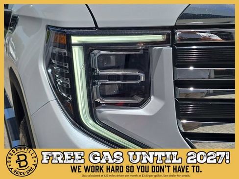 New 2026 GMC Sierra 1500 SLT w/ SLT Premium Plus Package AWD/4WD image 10