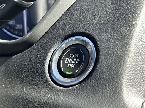 Used 2023 Cadillac XT4 Sport image 11