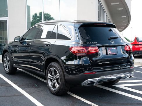 Used 2021 Mercedes-Benz GLC 300 4MATIC w/ Premium Package image 18
