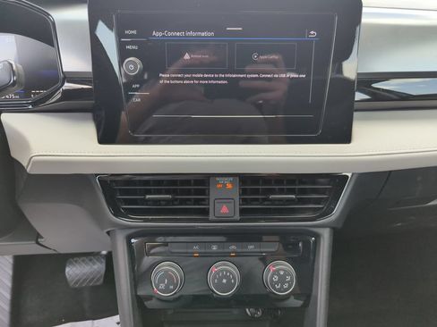 Used 2025 Volkswagen Taos S FWD image 34