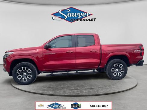 Used 2023 Chevrolet Colorado Z71 w/ Z71 Convenience Package 2 AWD/4WD image 2