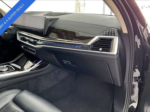 Used 2025 BMW X7 xDrive40i image 22
