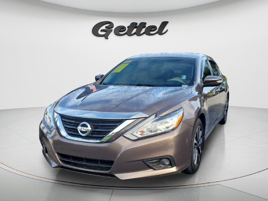 Used 2016 Nissan Altima 2.5 SV w/ Convenience Package FWD image 1