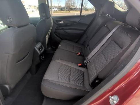 Used 2021 Chevrolet Equinox LT image 27