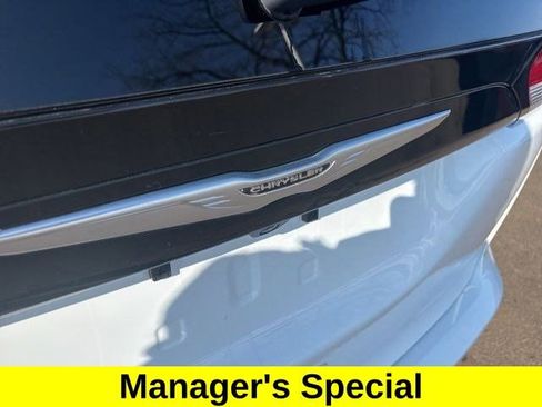 Used 2023 Chrysler Voyager LX FWD image 45