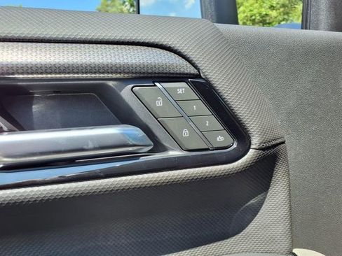 New 2025 Chevrolet Silverado 2500 ZR2 w/ Technology Package image 18