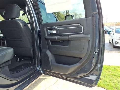 New 2026 RAM 2500 Big Horn AWD/4WD image 8