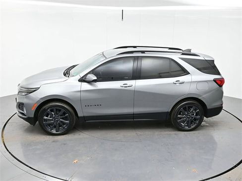 Used 2023 Chevrolet Equinox RS image 37
