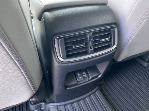 Used 2019 Honda CR-V Touring image 31