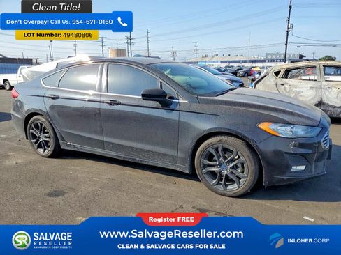 Used 2019 Ford Fusion SE w/ Equipment Group 151A FWD image 5
