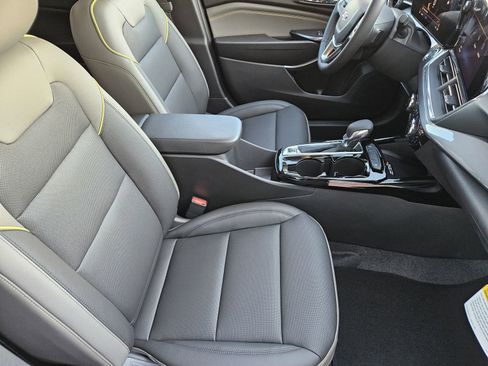 New 2026 Chevrolet Trax ACTIV w/ Sunroof Package image 17