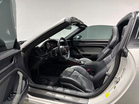 Used 2024 Porsche 911 Targa 4 GTS image 19