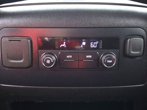 Used 2020 GMC Yukon SLE AWD/4WD image 30