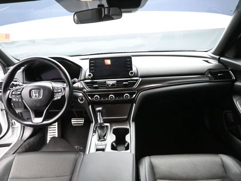 Used 2021 Honda Accord Sport image 12