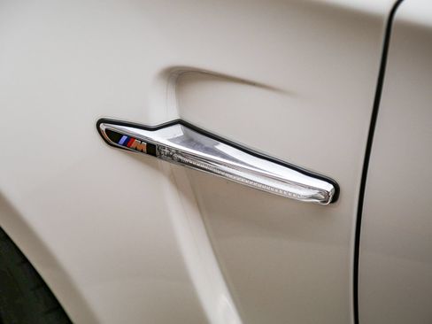 Used 2011 BMW 1 Series M RWD image 16
