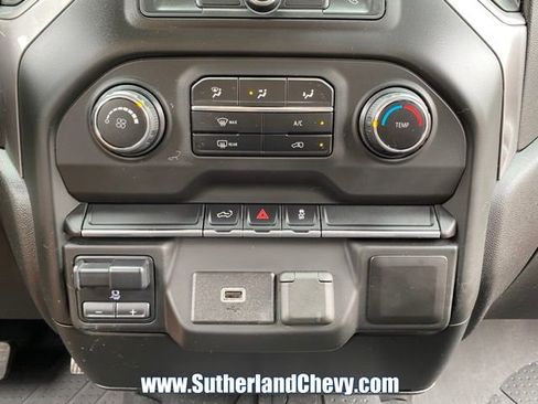 Used 2019 Chevrolet Silverado 1500 Custom w/ Custom Convenience Package AWD/4WD image 30