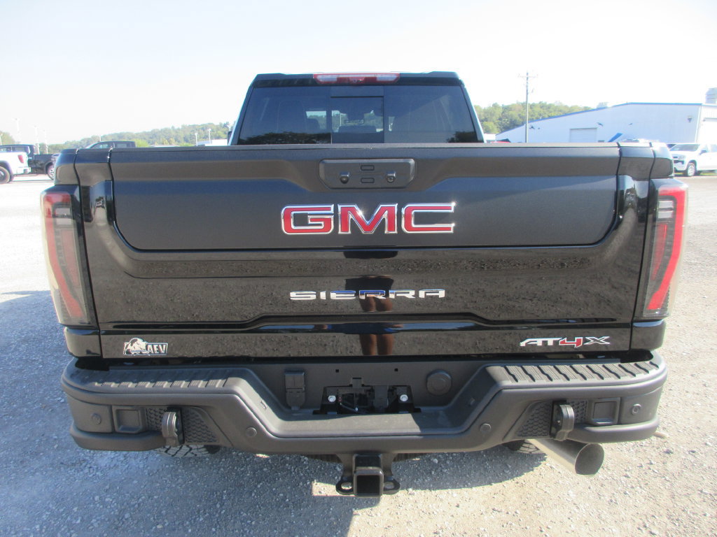 New 2026 GMC Sierra 2500 AT4X w/ AT4X AEV Edition AWD/4WD image 5