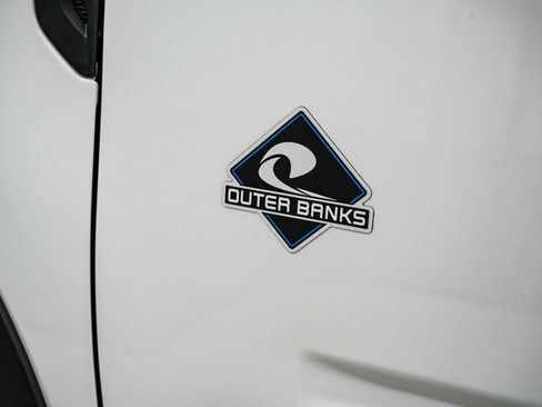 Certified 2025 Ford Bronco Sport Outer Banks w/ Outer Banks Tech Package+ image 11