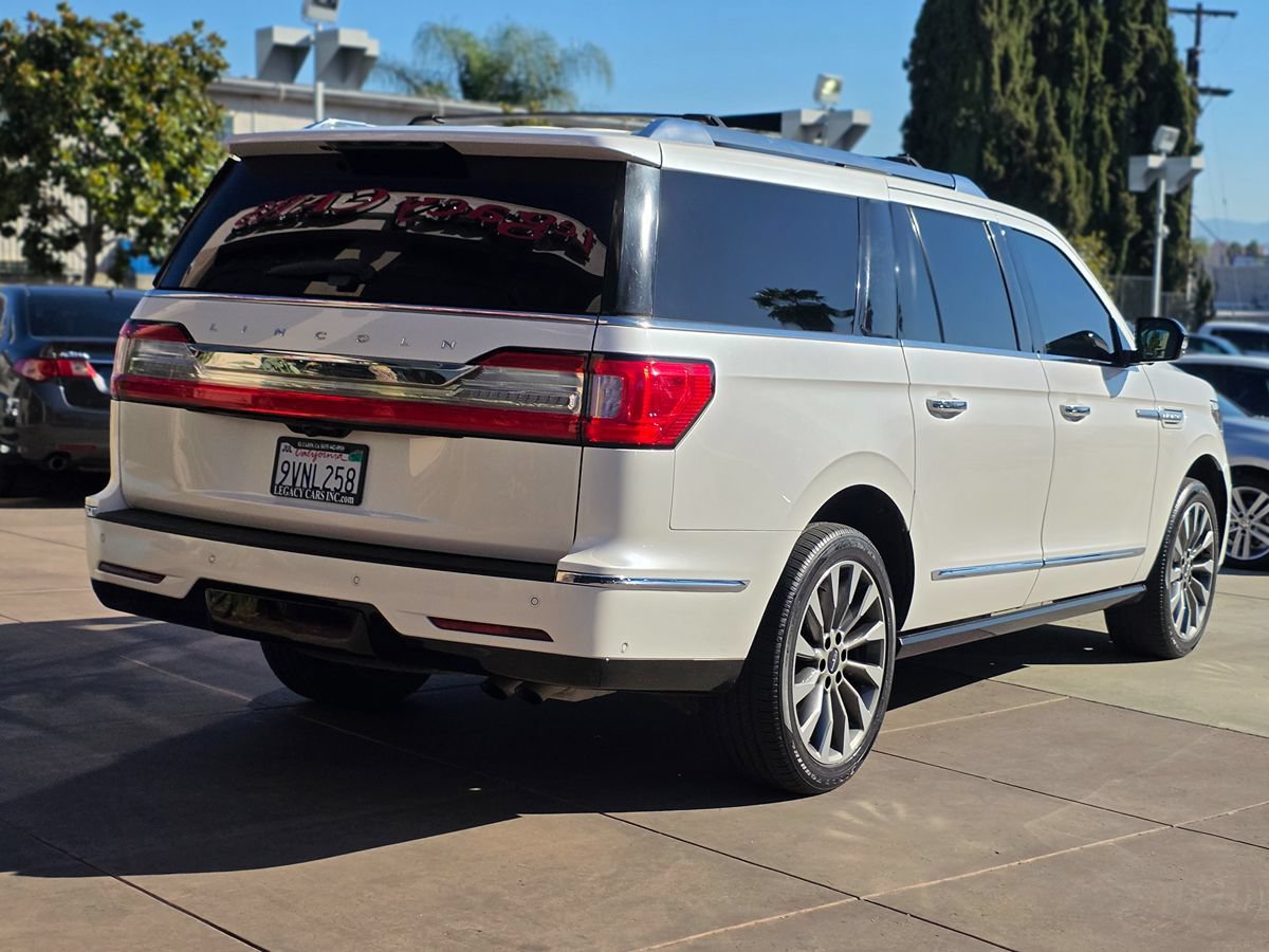Used 2018 Lincoln Navigator L Select w/ Technology Package RWD image 12