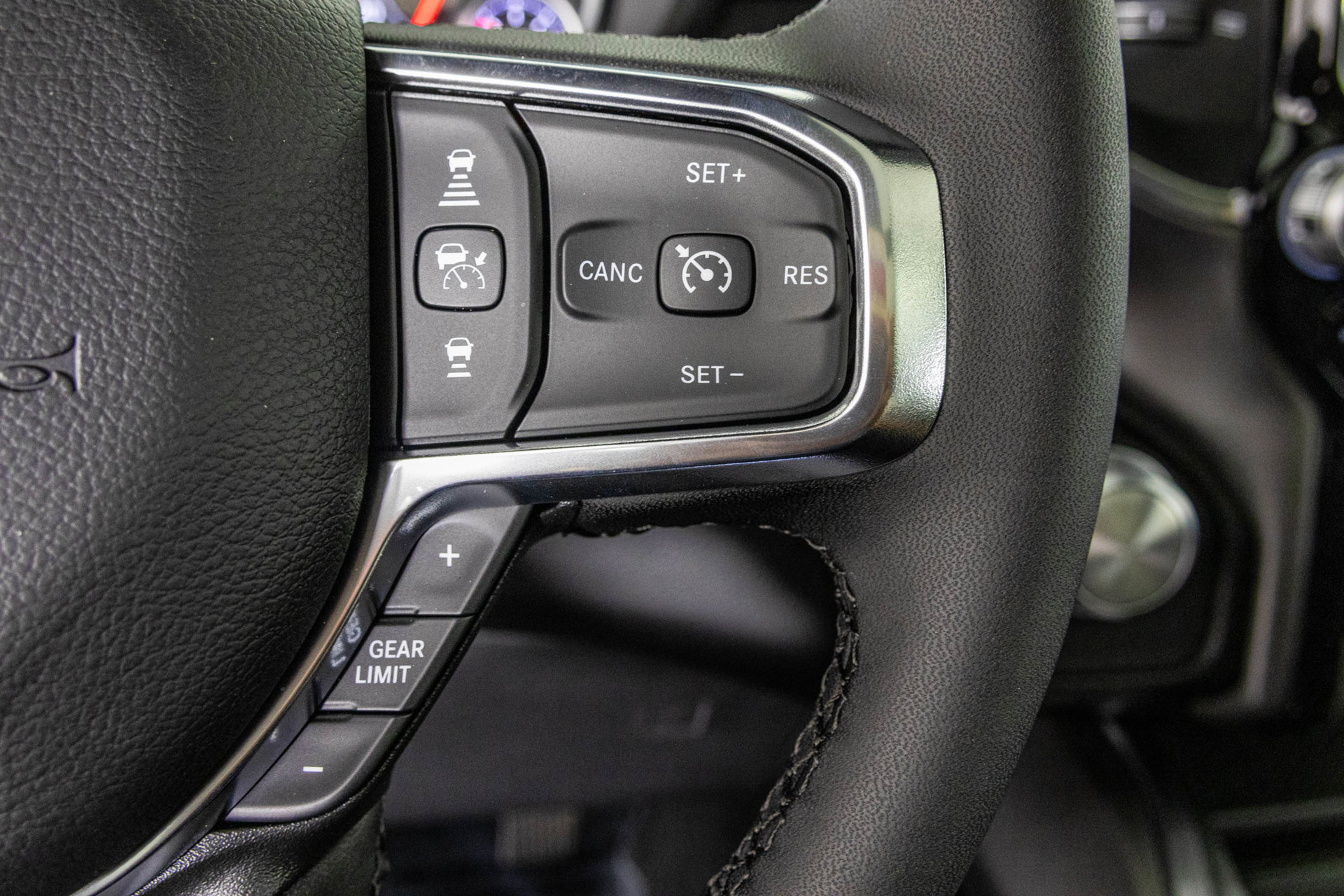 New 2027 RAM 1500 Laramie AWD/4WD image 30