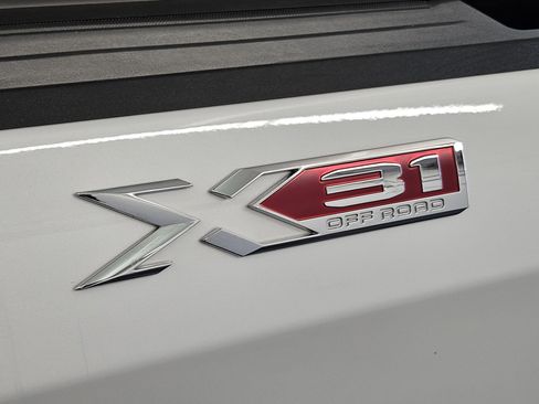 Used 2022 GMC Sierra 1500 SLT image 14