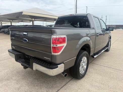Used 2011 Ford F150 XLT w/ XLT Chrome Pkg AWD/4WD image 7