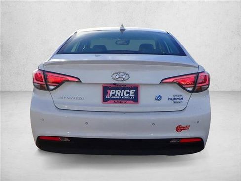 Used 2017 Hyundai Sonata Limited image 8
