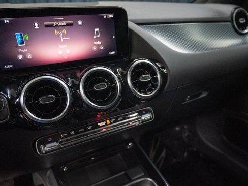 Used 2026 Mercedes-Benz GLA 250 image 27