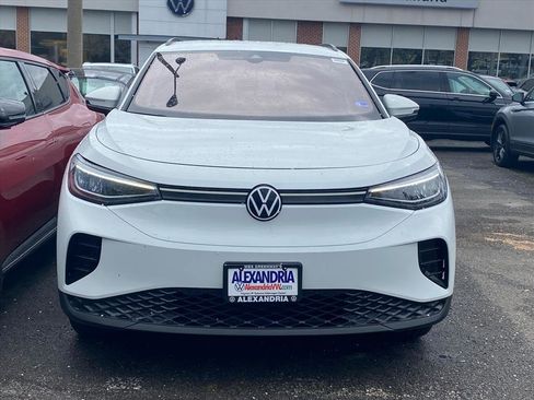 Used 2023 Volkswagen ID.4 Pro image 3