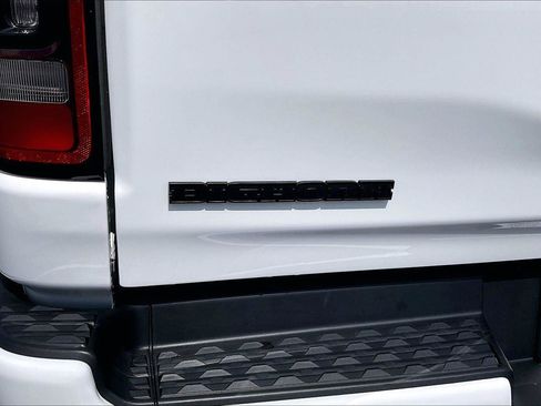 Used 2023 RAM 1500 Big Horn AWD/4WD image 9