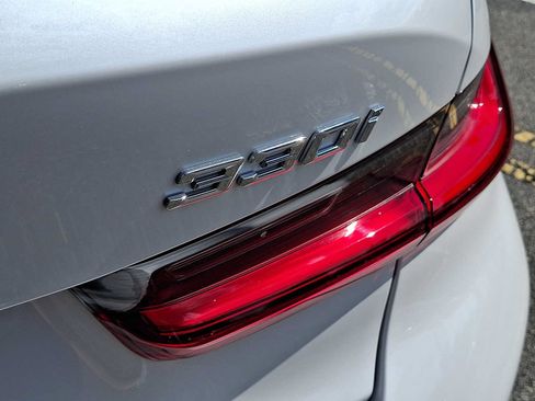 Used 2024 BMW 330i xDrive Sedan w/ M Sport Package AWD/4WD image 30