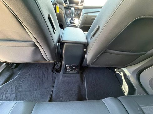Used 2021 Ford Transit Connect XLT FWD image 34