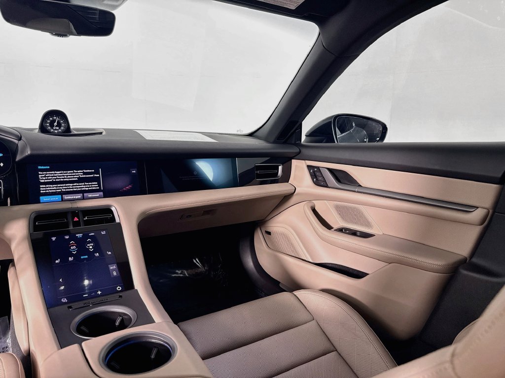 Certified 2025 Porsche Taycan AWD/4WD image 23