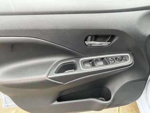 Used 2025 Nissan Versa SR w/ Trunk Package image 15