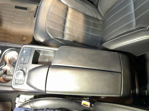 Used 2014 Mercedes-Benz GL 450 4MATIC image 39