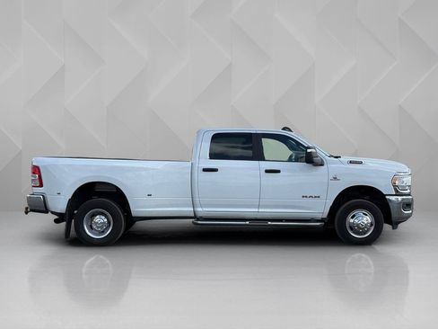 Used 2024 RAM 3500 Big Horn AWD/4WD image 8
