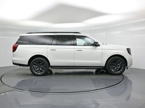 New 2026 Ford Expedition Max Platinum w/ Stealth Appearance Package AWD/4WD image 26
