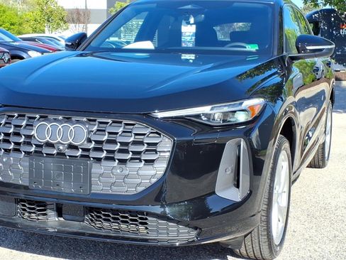 Used 2025 Audi Q5 Premium Plus AWD/4WD image 2