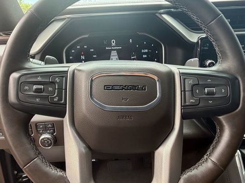 Used 2023 GMC Sierra 1500 Denali w/ Denali Reserve Package AWD/4WD image 17