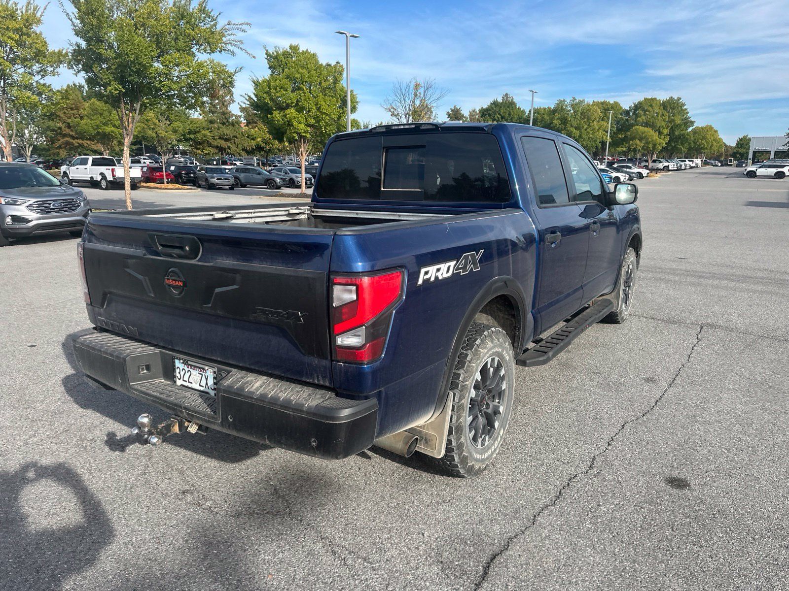 Used 2021 Nissan Titan PRO-4X w/ Pro-4x Convenience Package AWD/4WD image 7