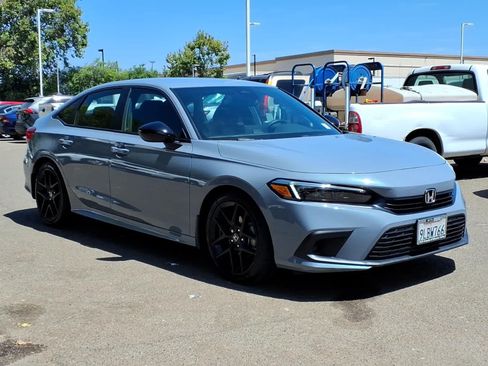 Used 2024 Honda Civic Sport image 3