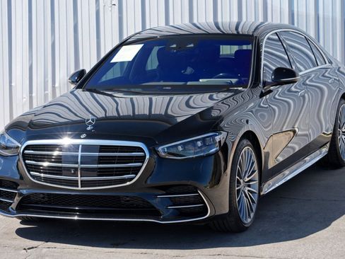 Used 2022 Mercedes-Benz S 580 4MATIC Sedan w/ AMG Line Package image 54