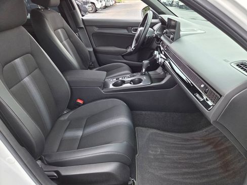 Used 2025 Honda Civic Sport image 16