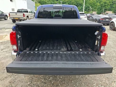 Used 2023 Toyota Tacoma SR5 AWD/4WD image 31