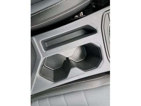 New 2026 Volkswagen Jetta SE FWD image 22